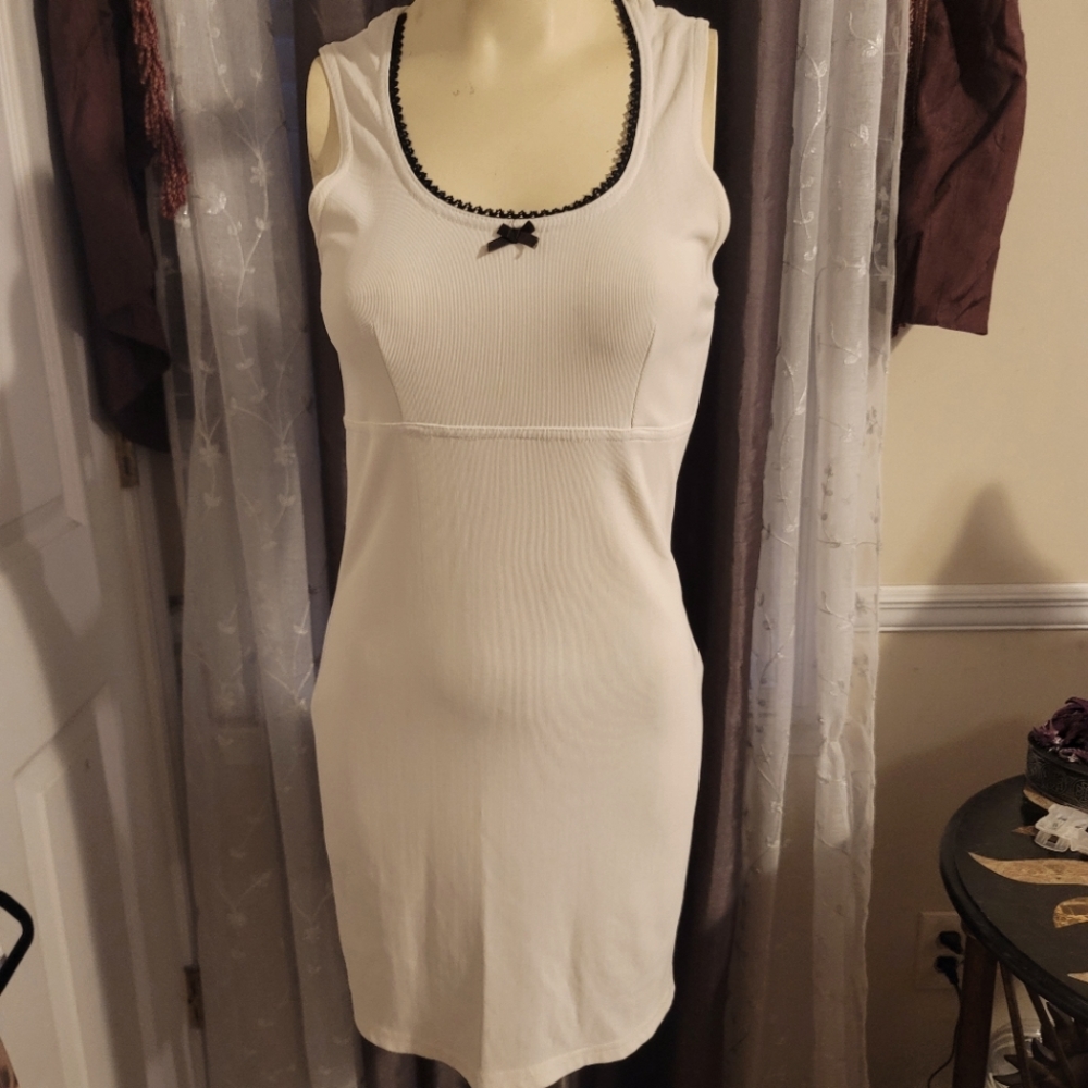 Dress M